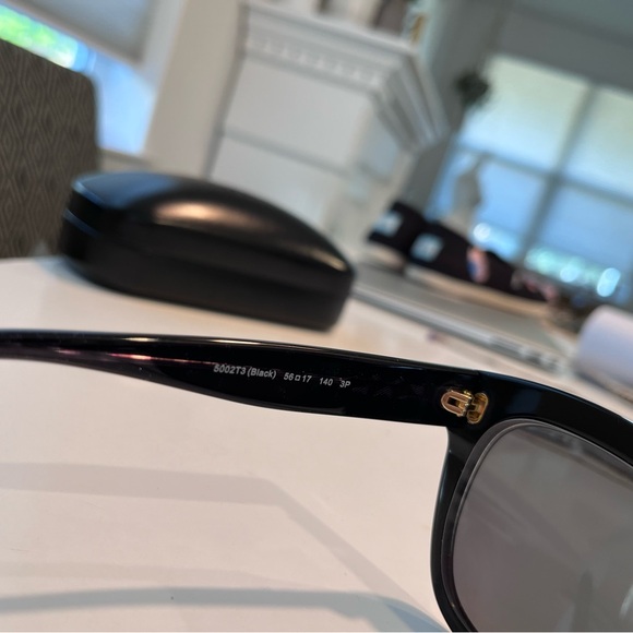 Coach Authentic Carriage Sunglasses Style # 5002T3 Black w matching leather case - Picture 8 of 11